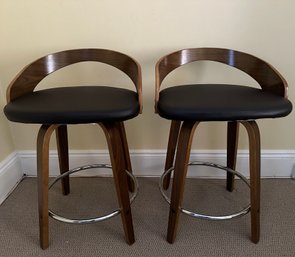 LumiSource Pair Of Modern Counter Stools