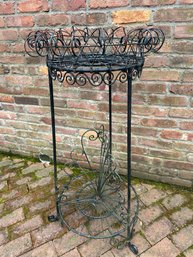 Outdoor Metal  Plant Stand With Scrollwork Decoration
