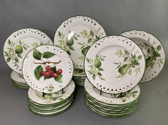 Brunelli Italian Green And White Fruit And Flowers Reticulated Stoneware 30 Piece Partial Dinner Service