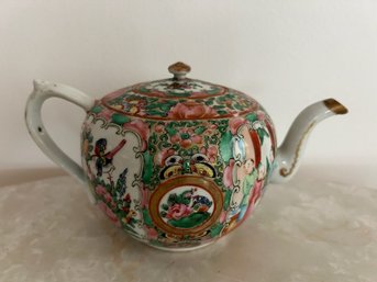 Chinese Rose Medallion Porcelain Teapot