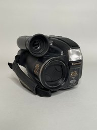 Panasonic VHS Pamcorder Camcorder PV-L647