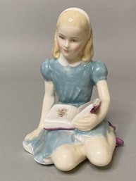 Royal Doulton Figurine 'Alice'