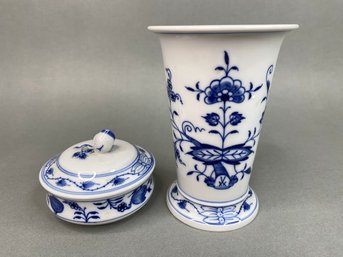 Miessen 'blue Onion'  Vase And Covered Box