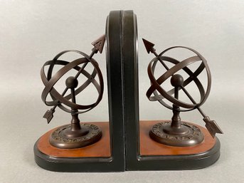 Pair Of Decorative Crafts Inc Bookends