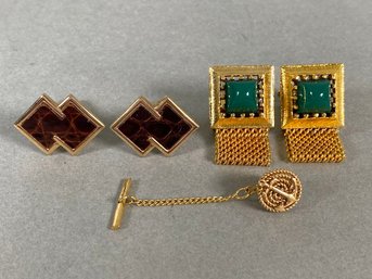 Gold Tone Cuff Links With Tie Pin