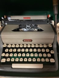 Royal Aristocrate Vintage Typewriter
