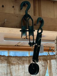 Hooks And Pulley