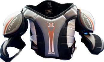 ITECH  Lacrosse Shoulder Pads - Youth Size M