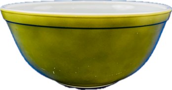 Vintage Pyrex Avocado Green Mixing Bowl