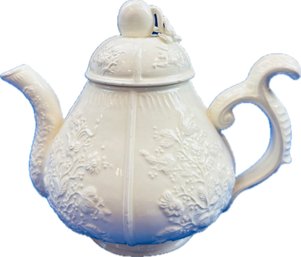 Bonwit Teller Italian Creamware Teapot - Signed 'Made In Italy For Bonwit Teller'