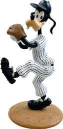 MBL Mickey & Friends Yankee All Stars Collection/pitching Perfection