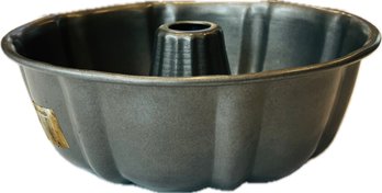 Fluted Tube Pan - Bundt Cake Baking Ware