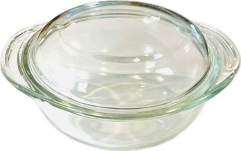 Pyrex Covered Mid Size Clear Glass Casserole