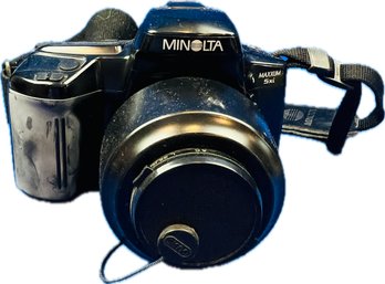 Minolta Maxxum 5xi 35mm Film Camera