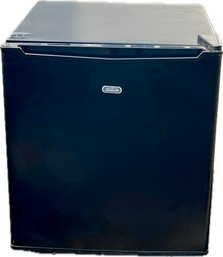 Sunbeam1.7 Cubic Ft  Refrigerator -Model REFSB17B