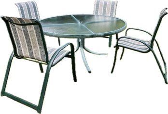 Outdoor Patio Table & Chairs