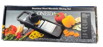 New! Oneida Mandolin Slicing Set