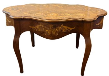 Inlaid Mahogany Renaissance Revival Turtle Top Table - Pearl & Satinwood Inlay