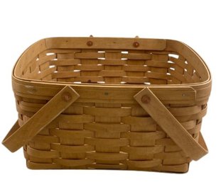 Vintage Medium Longaberger Handwoven Berry Basket -2002