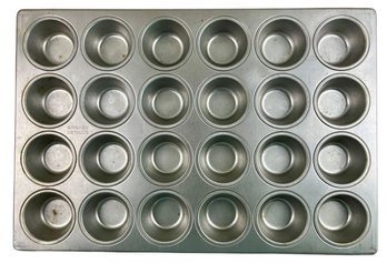 24-cup Muffin Pan - Professional
