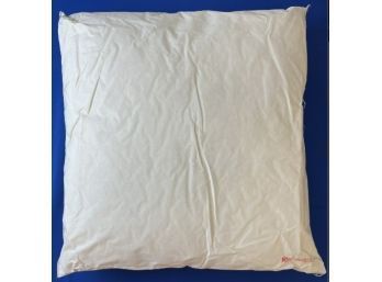 New! Pillow Insert - 22 In X 22 In, Fits A 20 In X 20 In Pillow Cover