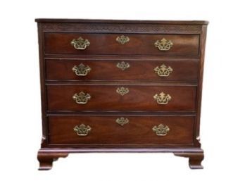 Baker Chippendale Style Chest Of Drawers - Mahogany