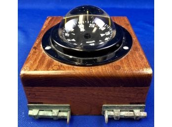 Marine Compass In Vintage Wooden Box - Signed 'Ritchie Pembroke, MA'