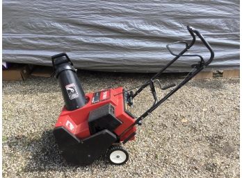 Snowblower TORO CCR2000E. 4.5 HP, Power Curve Electric Start