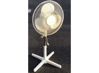 Oscillating Fan  - Tested And Working