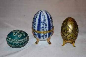 Imperial Porcelain Egg Shaped Hinged Trinket Box With Two Hand Painted Hollow Eggs One With Footed Stand #436