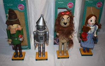 Kurt Adler's The Wizard Of Oz Nutcrackers (4) Dorothy And Toto,  Cowardly Lion, Tin Man And Scarecrow