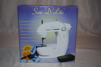 Sew D'Lite New In Box Portable Sewing Machine