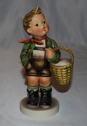 Hummel Goebel Village Boy Lot #363