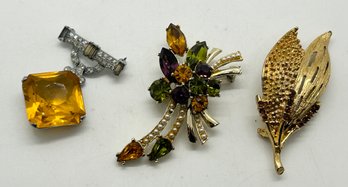 11 W 30 St Inc, Czecko Lovakia, And Other Gold Toned Brooches #154