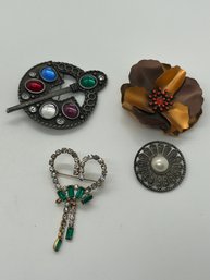 Vintage Brooches #36
