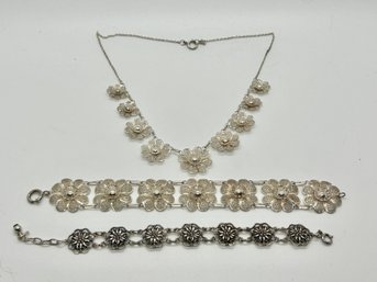 Vintage Silver Filigree Floral Necklace And Bracelets #102