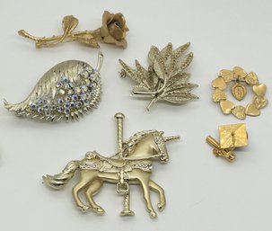 Coro, Dodds And Other Gold Tone Brooches #541