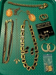 Black And Gold Colored Necklace And Earring Lot #591