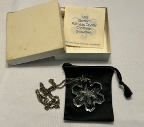 1975 Gorham Full Lead Crystal Chirstmas Snowflake On Silver Colored Chain W/ Certificate Of Authenticity #600