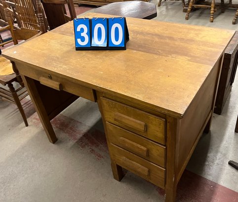 Oak Single Bank Of Drawers Office Desk, Ca 1910-20, With 30'x42' Top