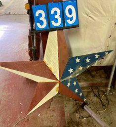 Lot 91 - Large Architectural Hanging Star With Red. White And Blue USA Flag Patriotic Motif