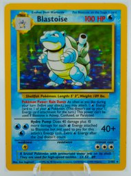 BLASTOISE BASE SET HOLOGRAPHIC POKEMON CARD!!! (2)