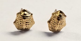 Vintage 14K GOLD Patterned LADYBUG Baby Earrings  .1 Grams