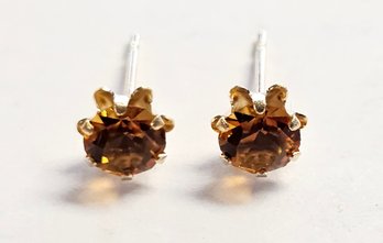 Vintage 14K Gold November Birthstone Stud Earrings  .4 Gr