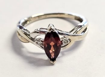 Vintage 14K WHITE GOLD Garnet And Diamond Twist Ring  SIZE 5!