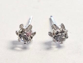 Vintage 14KW Round Cubic Zirconia Stud Earrings W/ Buttercup Settings