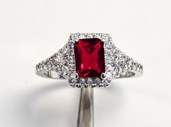 NEW!!!  RED & WHITE CZ Fashion Ring  SIZE 10!!!  3.3 GR