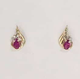 Vintage RUBY And DIAMOND Earrings!!  1.6 GR