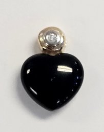 Vintage 14KY Gold HEART SHAPE Black ONYX And Bezel Set DIAMOND Pendant   1.1 GR