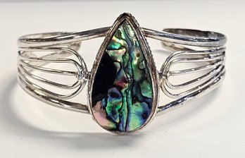 Vintage Sterling Silver CUFF Bracelet W/ ABELONE Shell Center  24.8 GR  7.5' OD